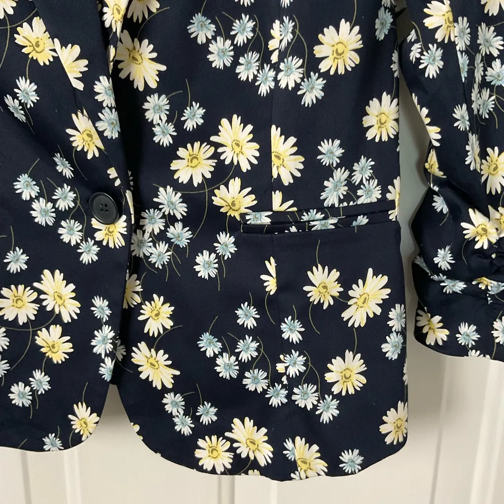 Est. 1946  Floral Navy Classic Blazer Jacket Size Small - Image 4