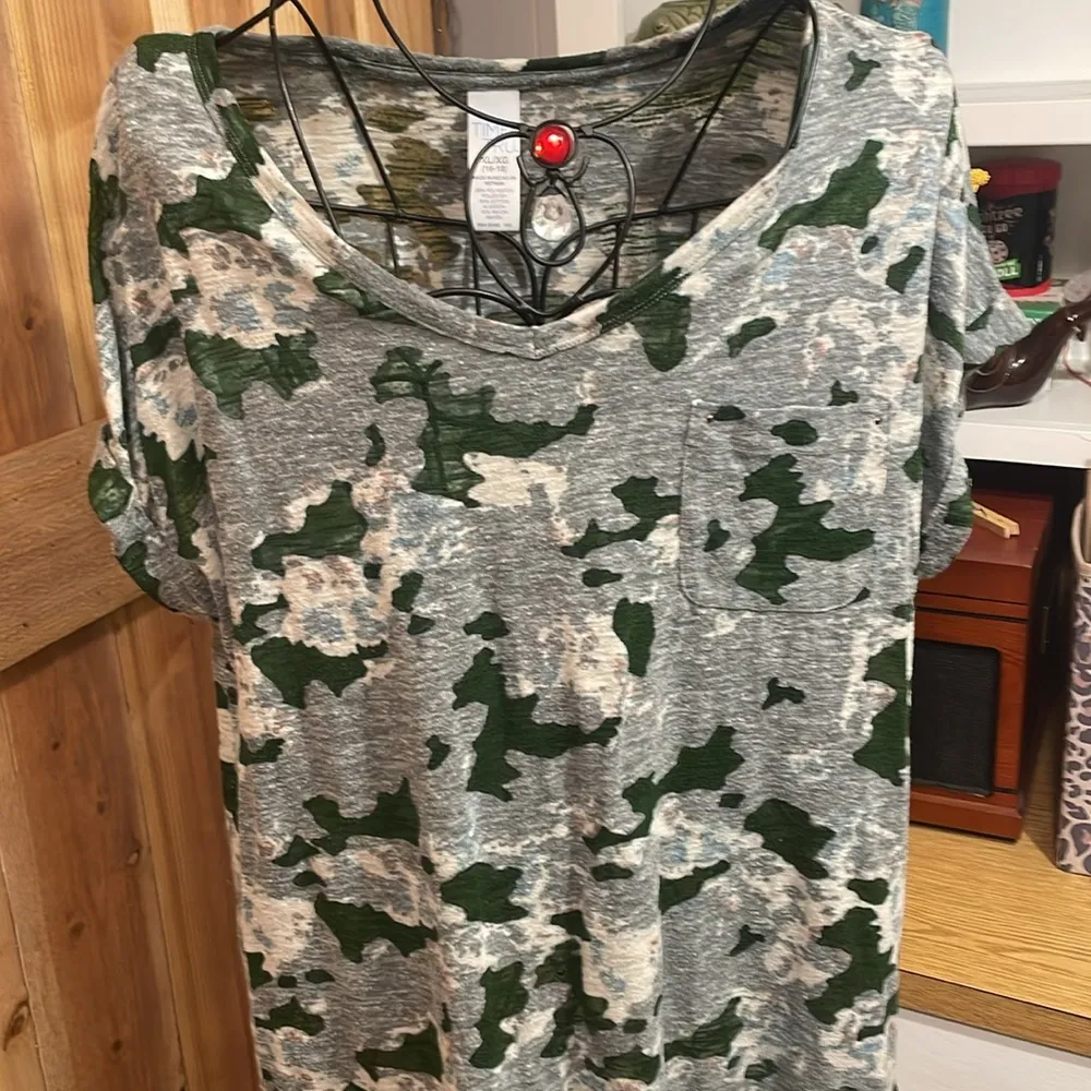 🪖🪖🪖3 For 12$🪖🪖🪖Bundle of 2 T - Image 2