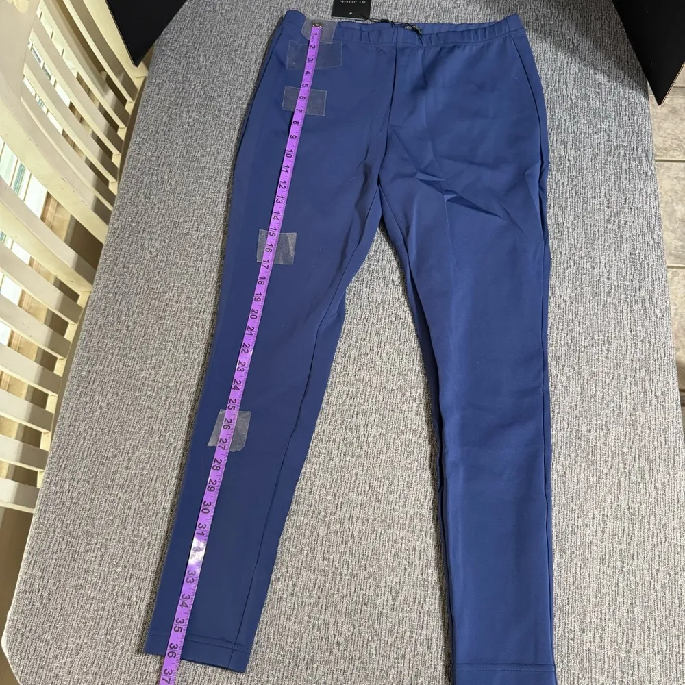 St John Women’s Sport Scuba Leggings - Image 12