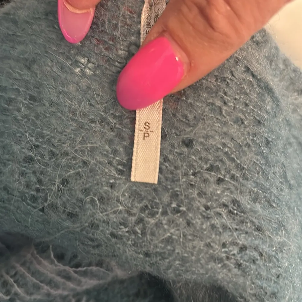 FREE PEOPLE Blue Ombre Stripe V-neck Pullover Sweater - Image 10