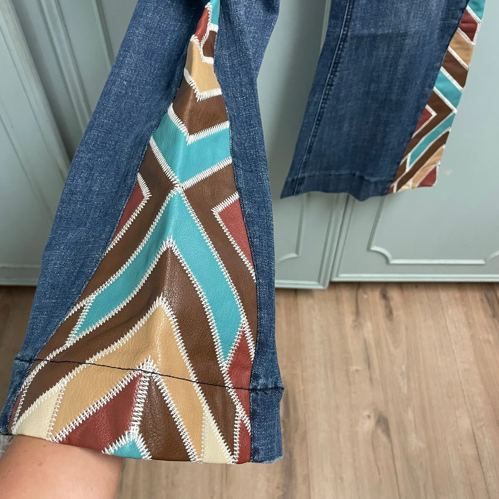 Rock & Roll Denim Cowgirl Leather Patch Trouser Jeans Size 32 Western Country Blue - Image 8