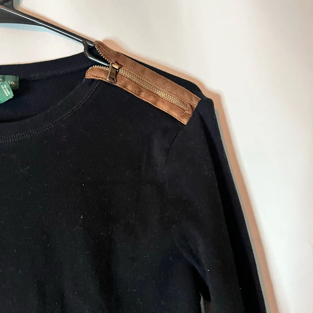 Lauren Ralph Lauren Black Blouse with Tan Shoulder Accent - Image 3