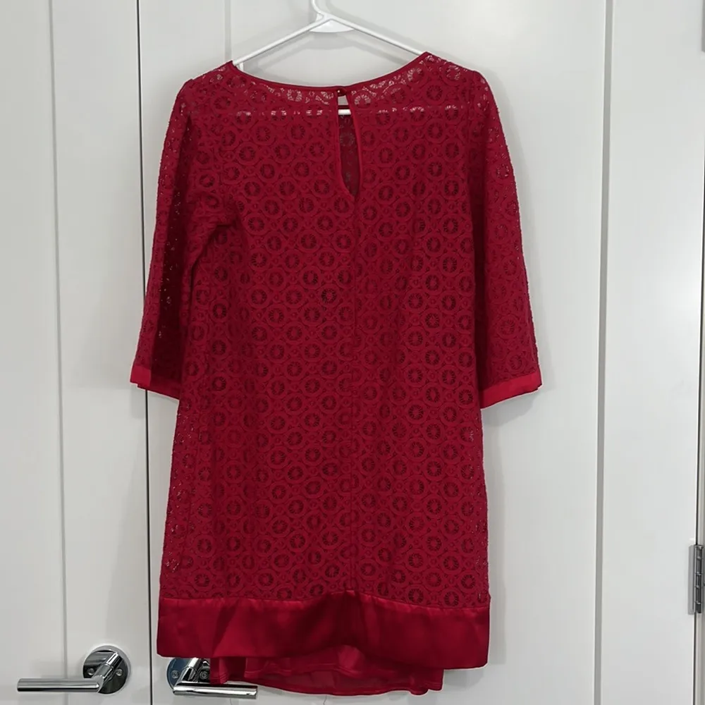 Laundry by Shelli Segal Size 2 Red Lined Lace and Satin Shift Dress - Image 9