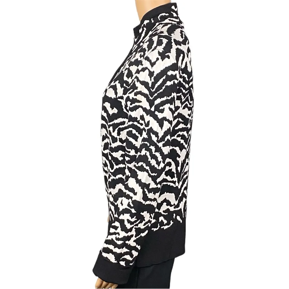 JONES NEW YORK Black and White abstract zebra zipper sweater jacket. Large. EUC - Image 6