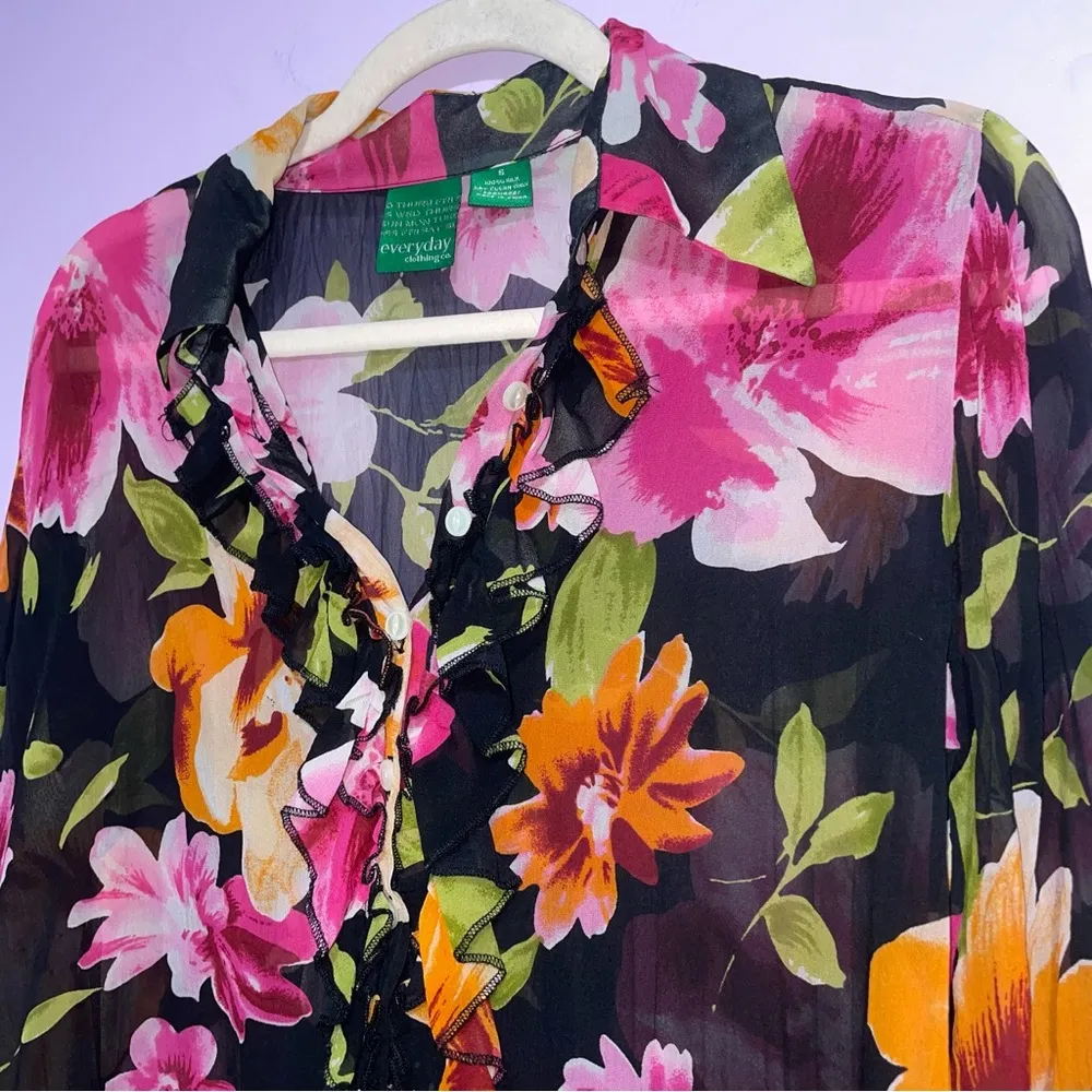 Everyday Clothing Co Silk Blouse Womens Size S Sheer Button Ruffle Dark Floral Black - Image 2