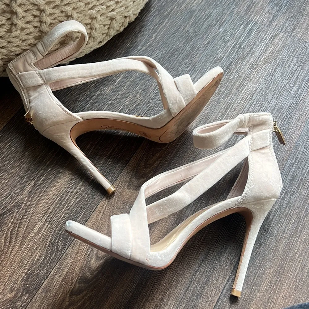 Vince Camuto Velvet Heels - Image 5