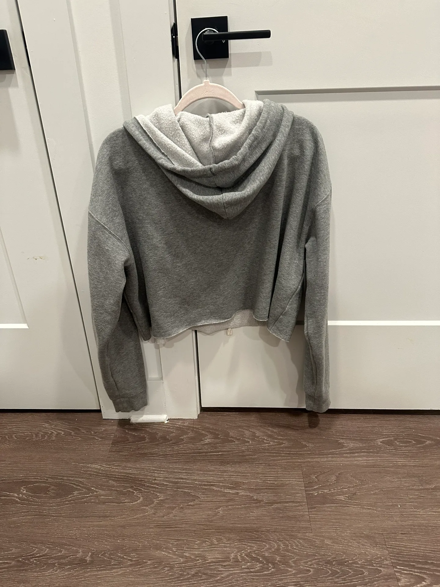 Cropped Hoodie Gray - Image 3