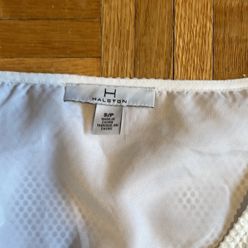 H for Halston white mesh netted shirt - Image 4