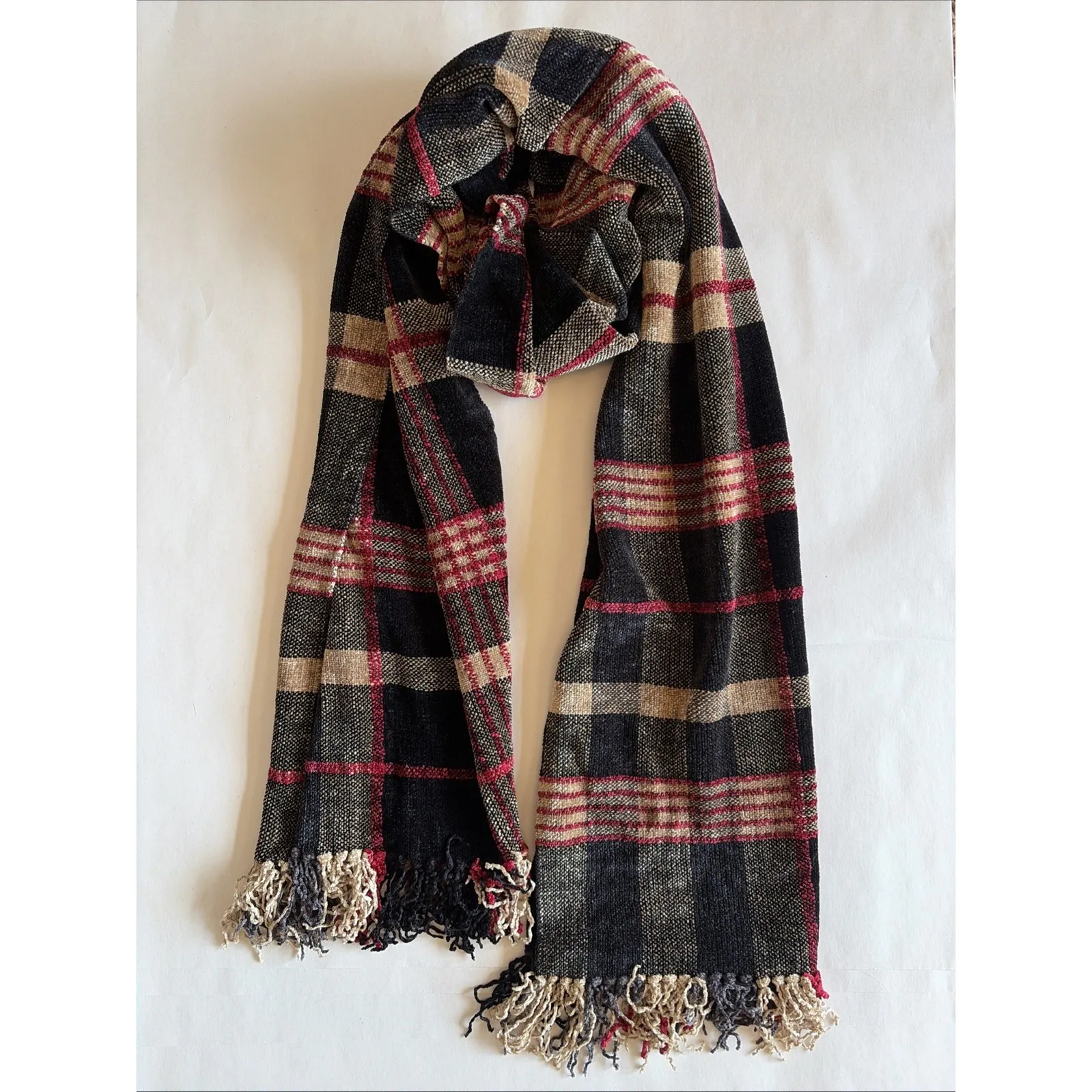 Loominus Handwovens Black Plaid USA Rayon Chenille Fringe Hem Scarf Wrap Unisex - Image 3