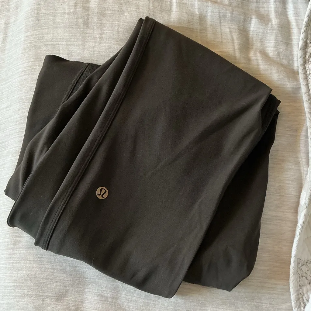 Lululemon Limited Edition LAB Collection Leggings size 10 - Image 6