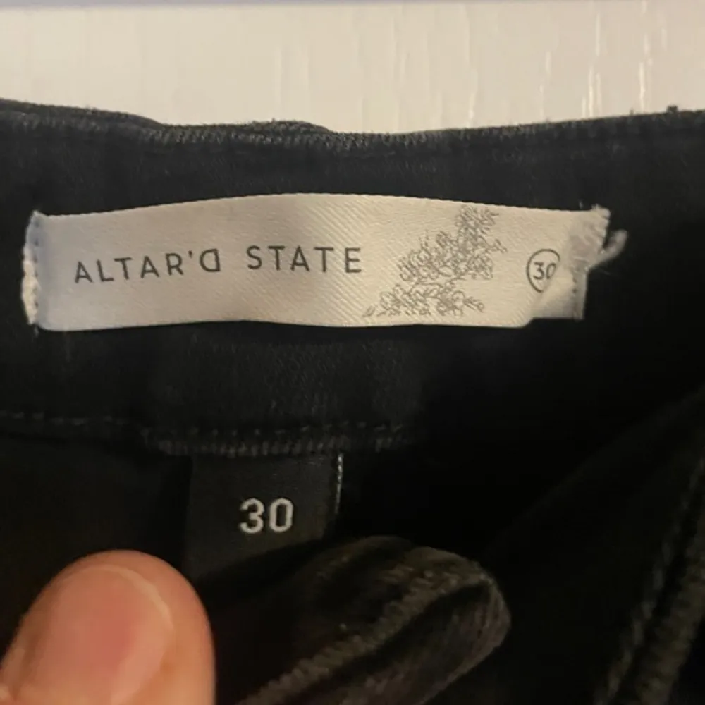 Altar’d State Mica Denim Vintage Black Wide Leg Raw Hem Jeans Denim Size 30 - Image 3
