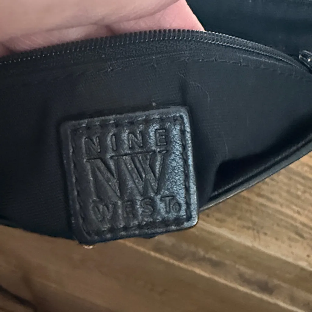 Nine West Black Leather Vintage Crossbody Top Handle Purse Size 8x6x2" - Image 3