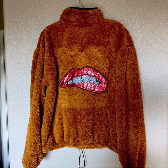 Long sleeves 3/4 zip Sherpa pullover top sequin embellish lips brown layering Red Size XL - Image 2