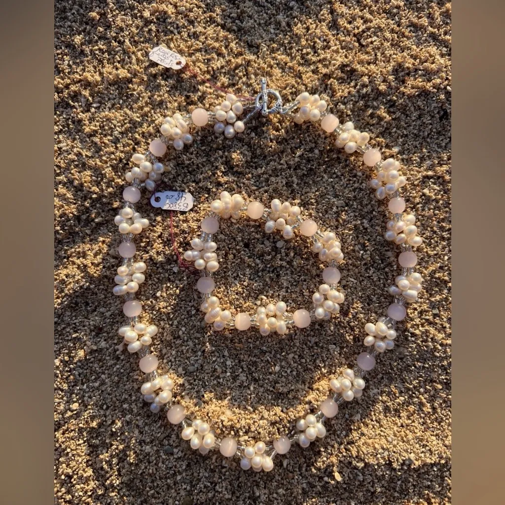 Pearl Rose Quartz Clear Bead Pink Necklace Bracelet Set - Image 2