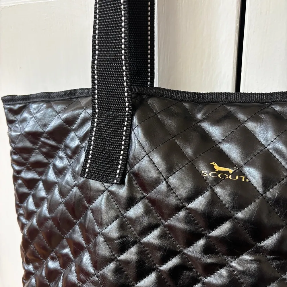 Scout Joyride Black Lightweight Quilted Packable Shoulder Tote Bag Zip Closure - Image 6