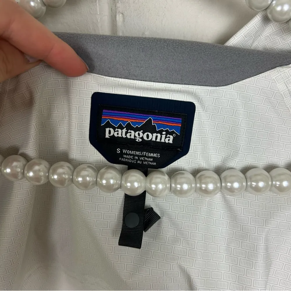 Patagonia Women’s Blue Torentshell Stretch Rain Jacket Size S - Image 2