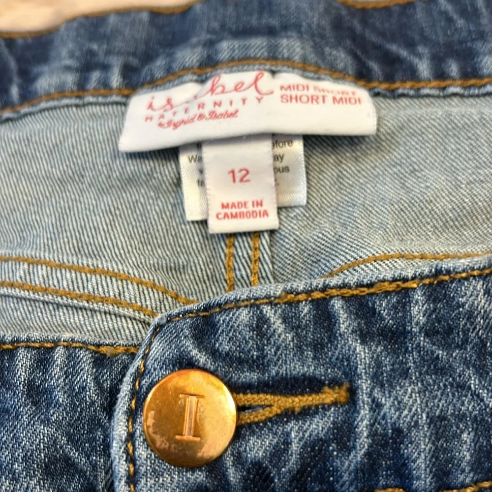 Isabel Maternity shorts in size 12 - Image 8