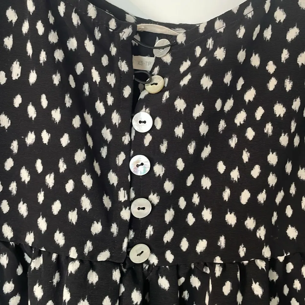 Urban Outfitters Tank Tiered Romper Black and White Size XS Flowy Lightweight - Image 4