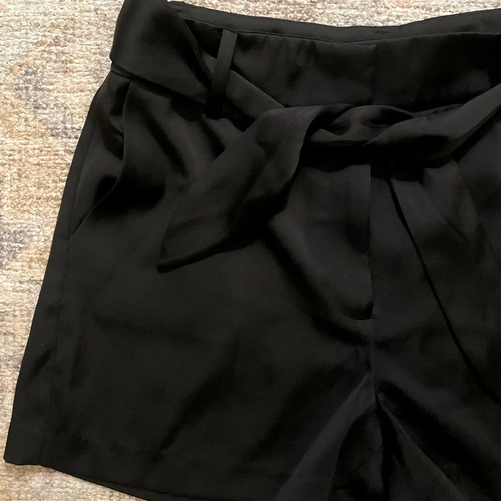 JOIE Dressy High Rise Black Shorts with Tie Belt - Image 3