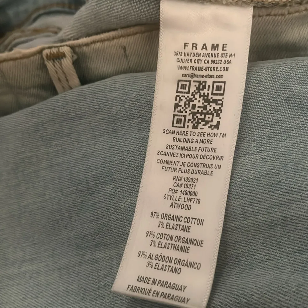 Frame Le High Flare jeans in a light wash, size 27 - Image 4