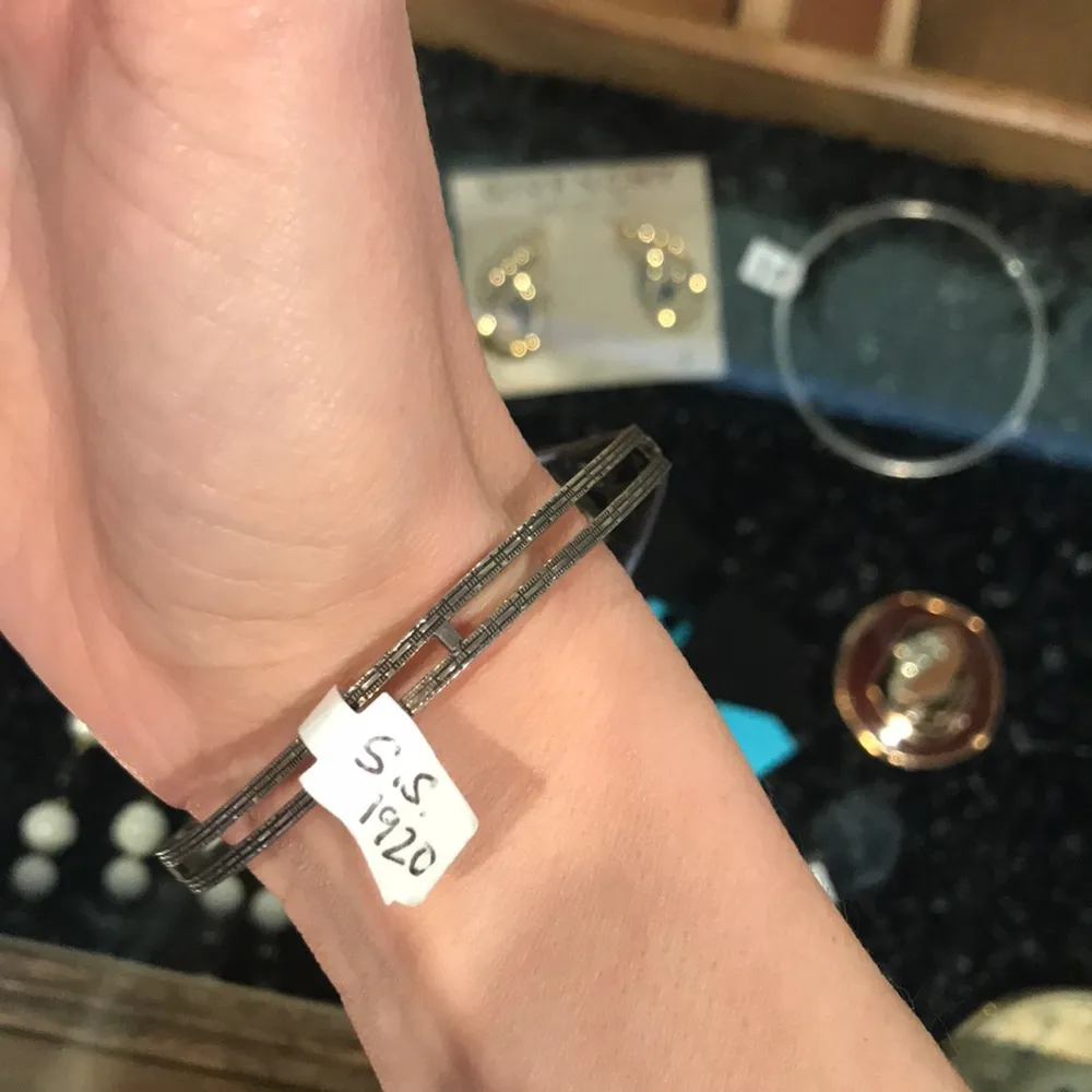 1920’s Art Deco sterling silver bangle bracelet - Image 6