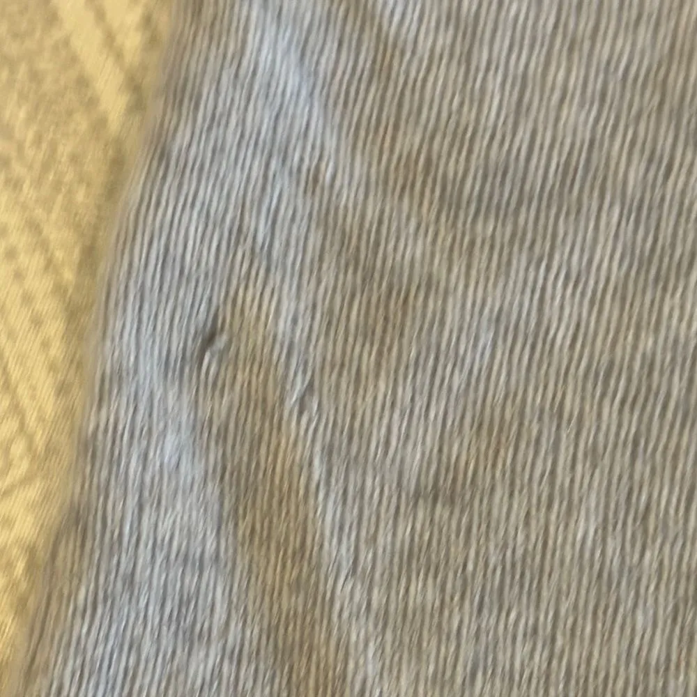 27 Miles Women’s Light Grey Skull Design Cashmere Sweater - Image 8