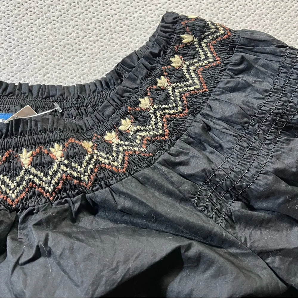 Old Navy Black Off the Shoulder Wide Neck Bohemian Boho Aztec Blouse 100% Cotton - Image 2