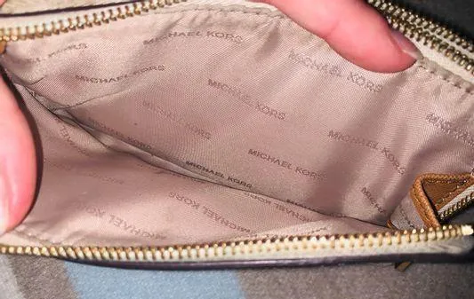 Michael Kors Wrislet - Image 4