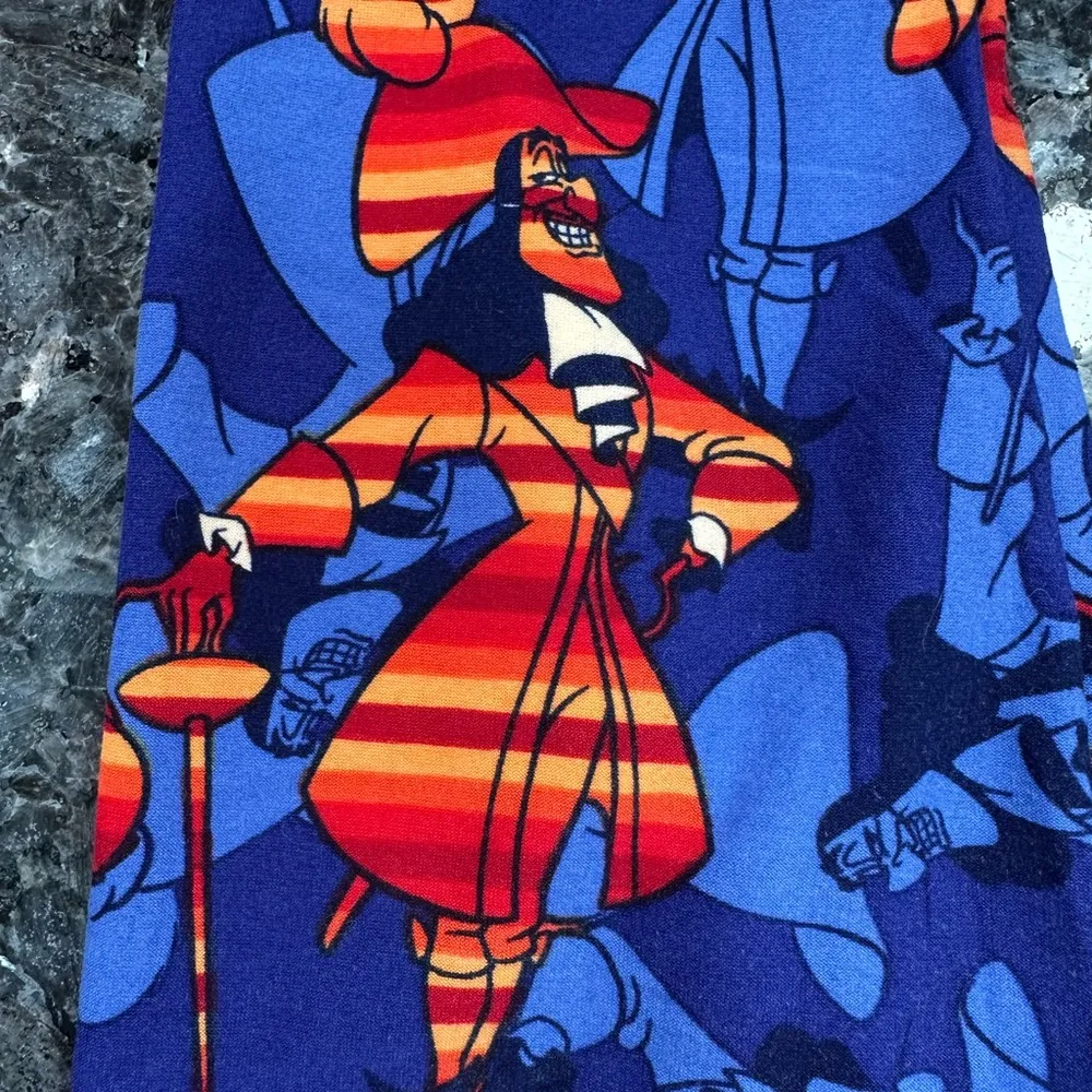 LuLaRoe Disney Collection Captain Hook Peter Pan Leggings Plus Size 1X TC T&C - Image 5