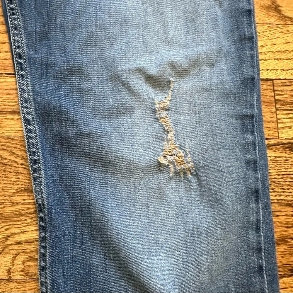 Ted Baker  Straight Leg Jeans Light Distressing sz 30 - Image 3