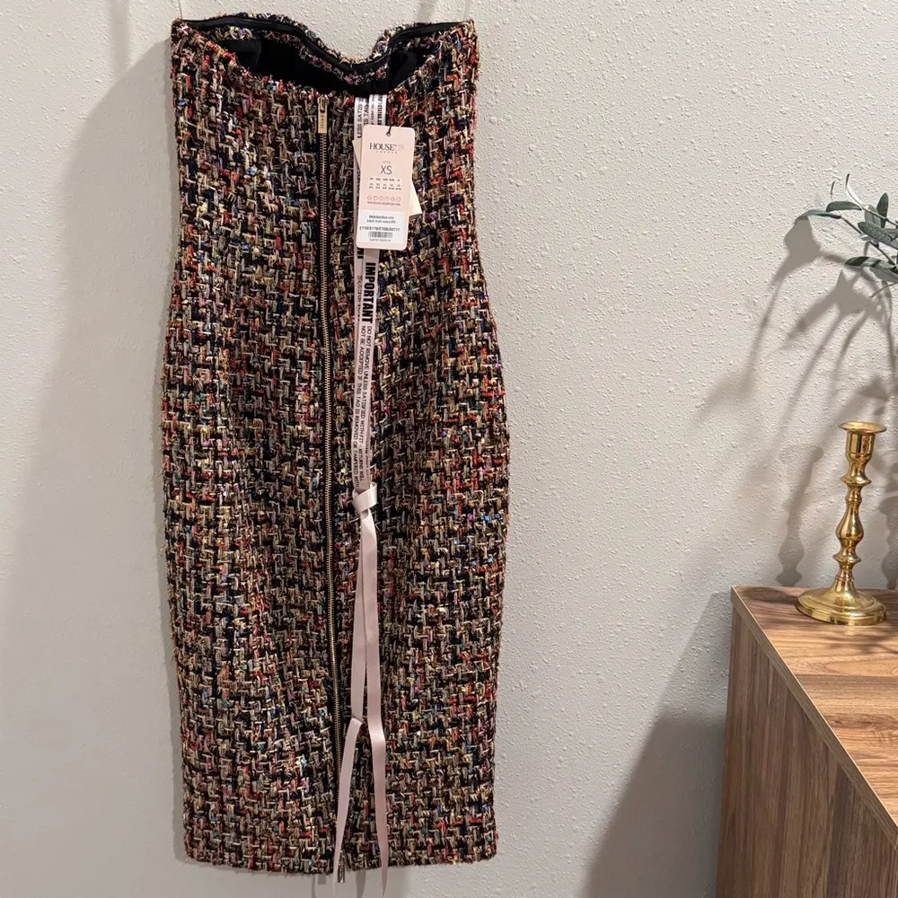 House of CB NWT Size XS Multicolor Gabrielle Tweed Strapless Midi Dress Formal - Image 2