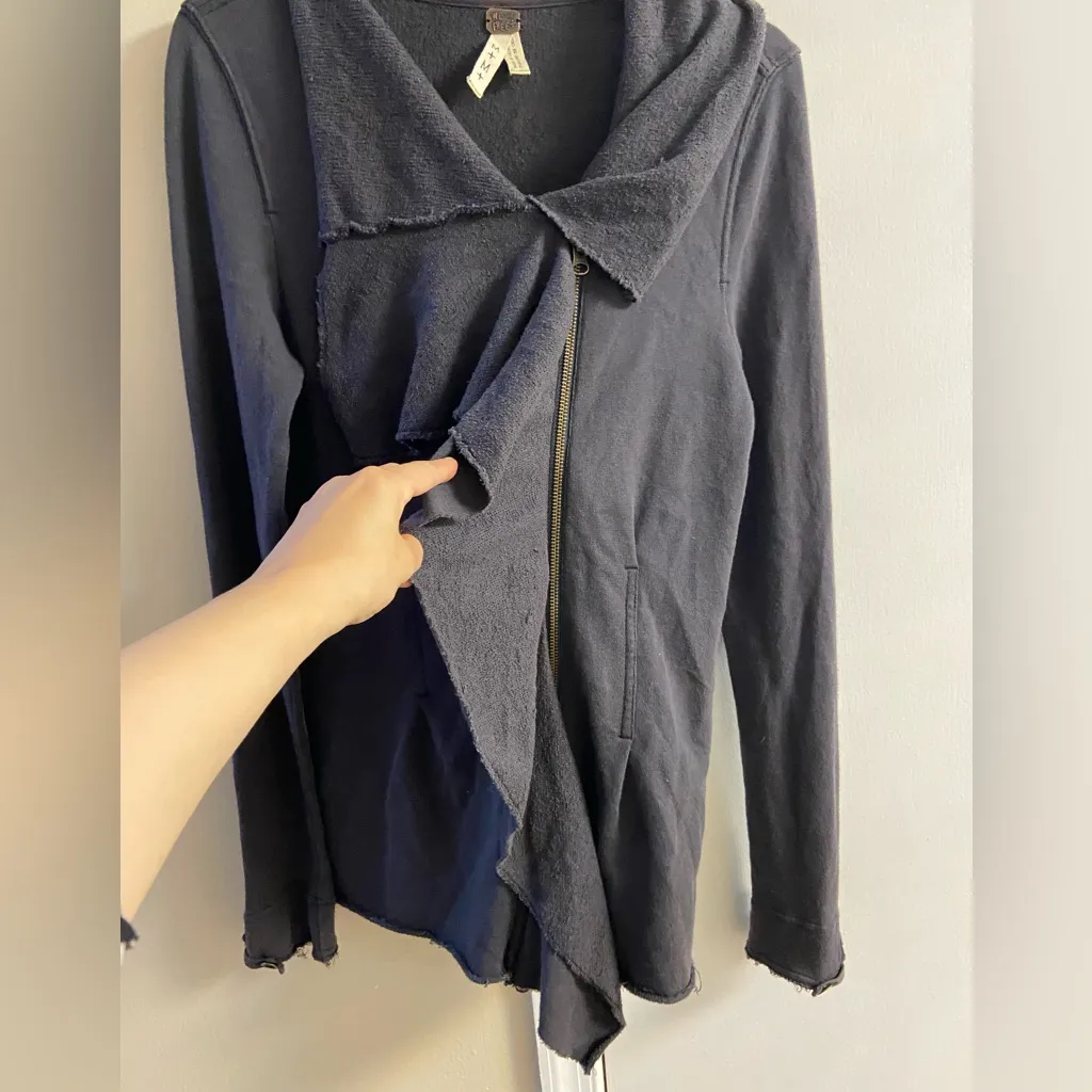 We the free grey ruffle raw hem zip front Terry cloth jacket Medium - Image 8