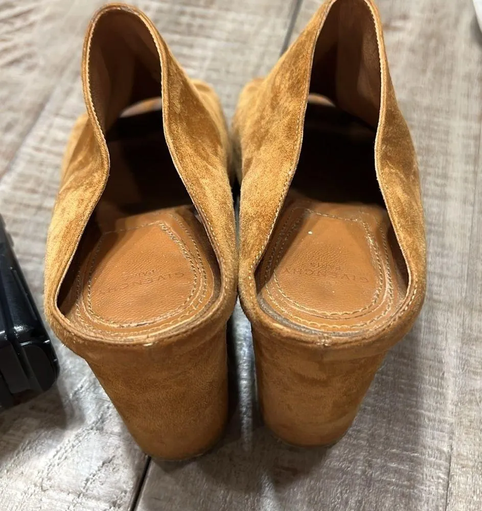 Givenchy Paris Suede Mule Sandals, Hazelnut Size 36 EUC - Image 7