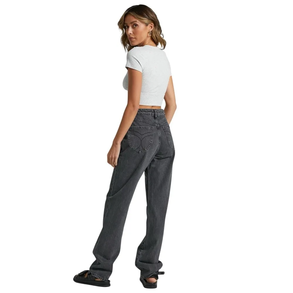 Rolla’s Classic Straight Leg High Rise Regular Fit Jeans in Vintage Black - Image 3