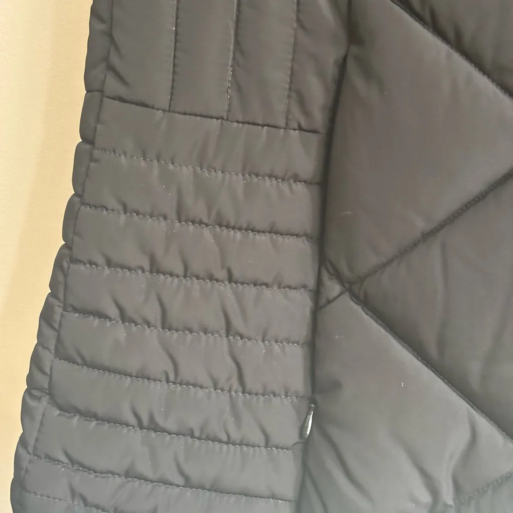 Tommy Hilfiger Black Quilted Vest Jacket Size M - Image 4
