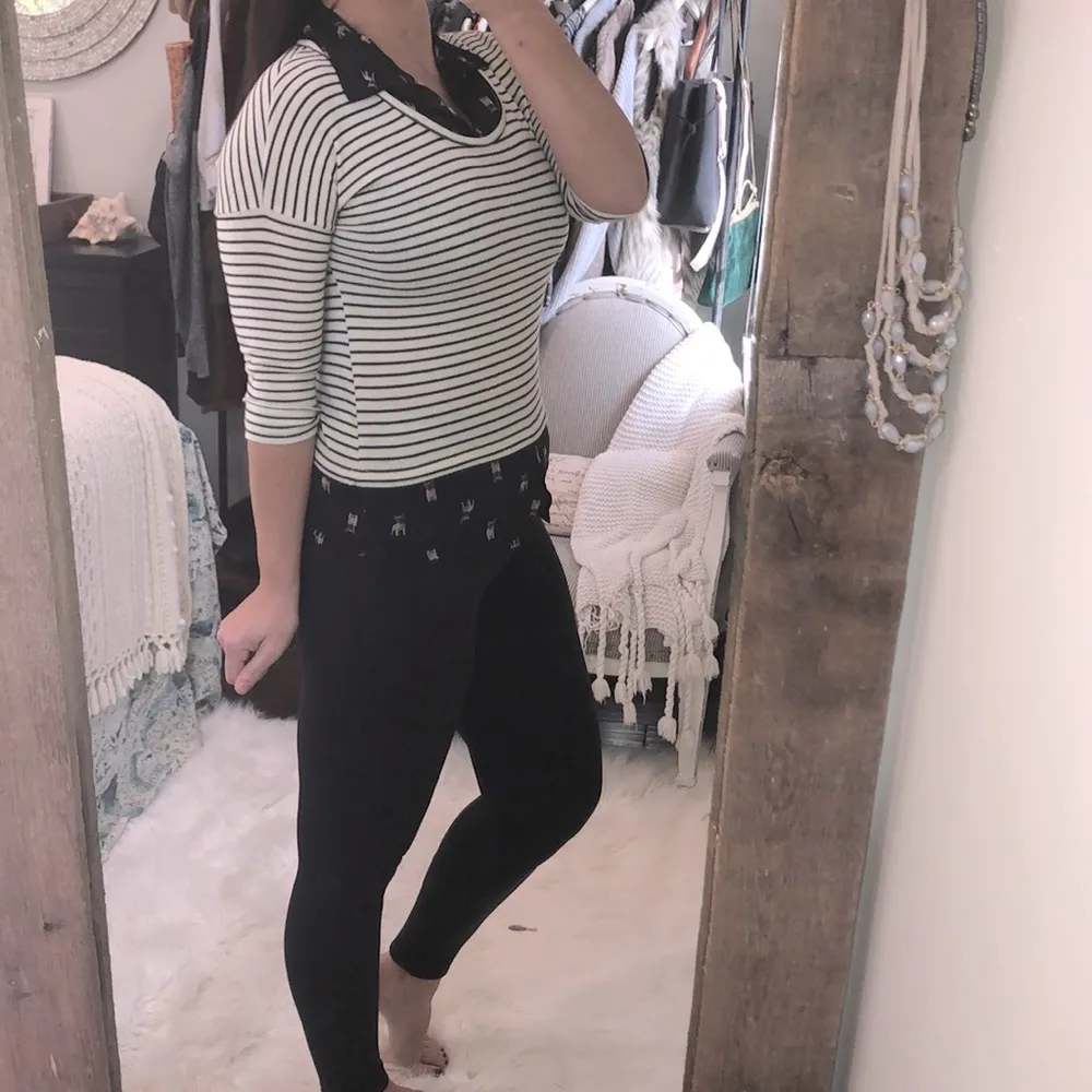 Red Camel size medium striped sweater top - Image 3