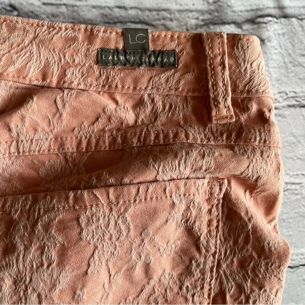 LC Lauren Conrad Coral Jacquard Pants 12 Casual Floral - Image 9