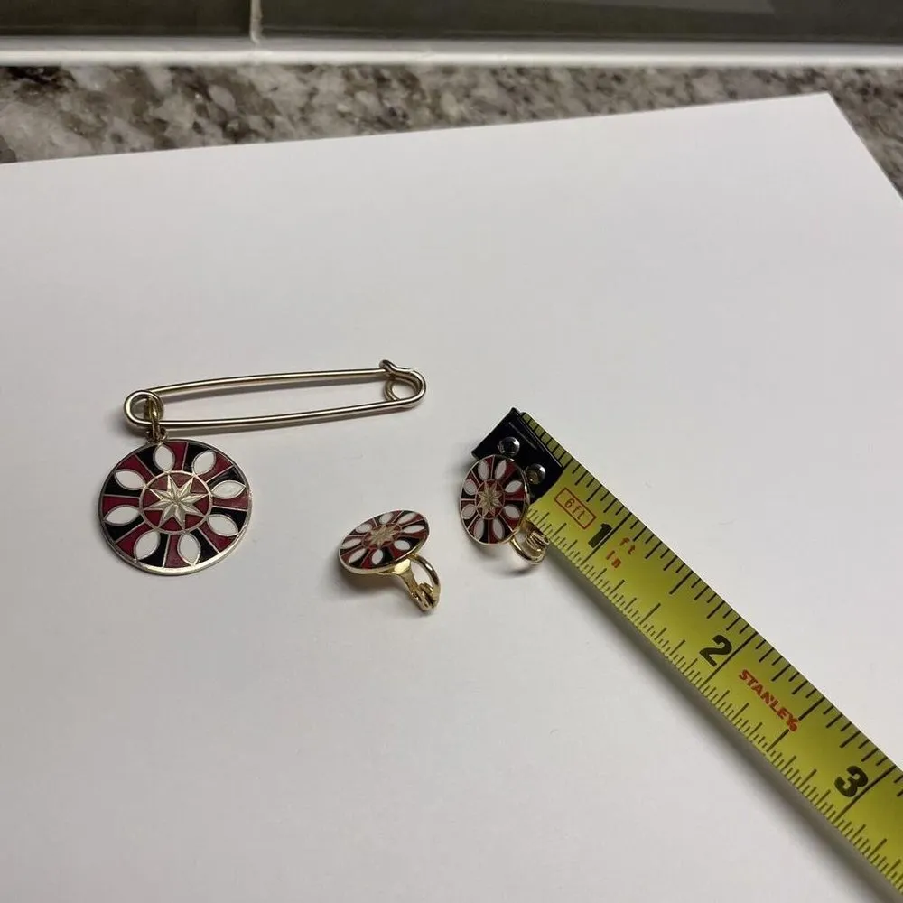 Vintage Gold Tone Enamel Safety Pin Brooch & Clip On Clip - Image 4