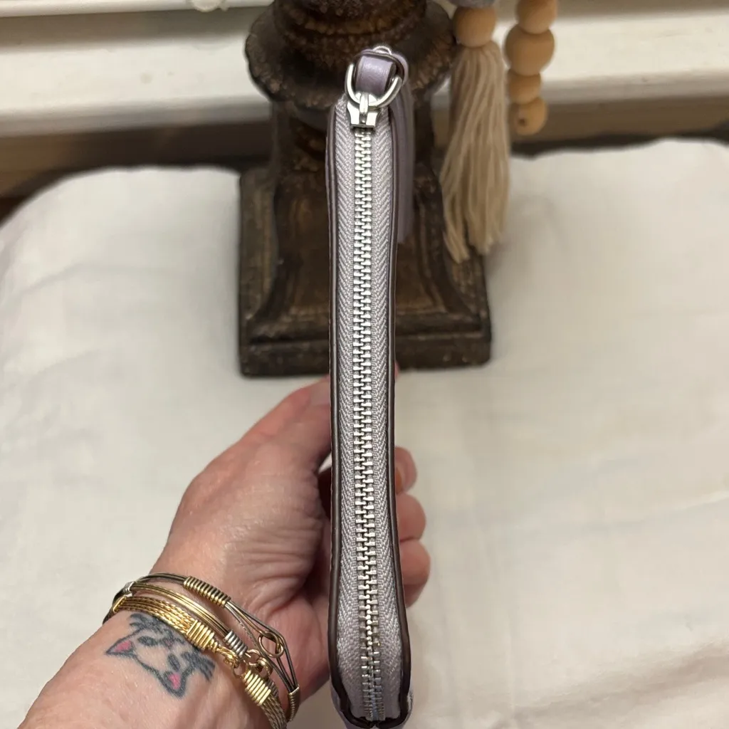 Coach Lavender Leather Wristlet - Image 6