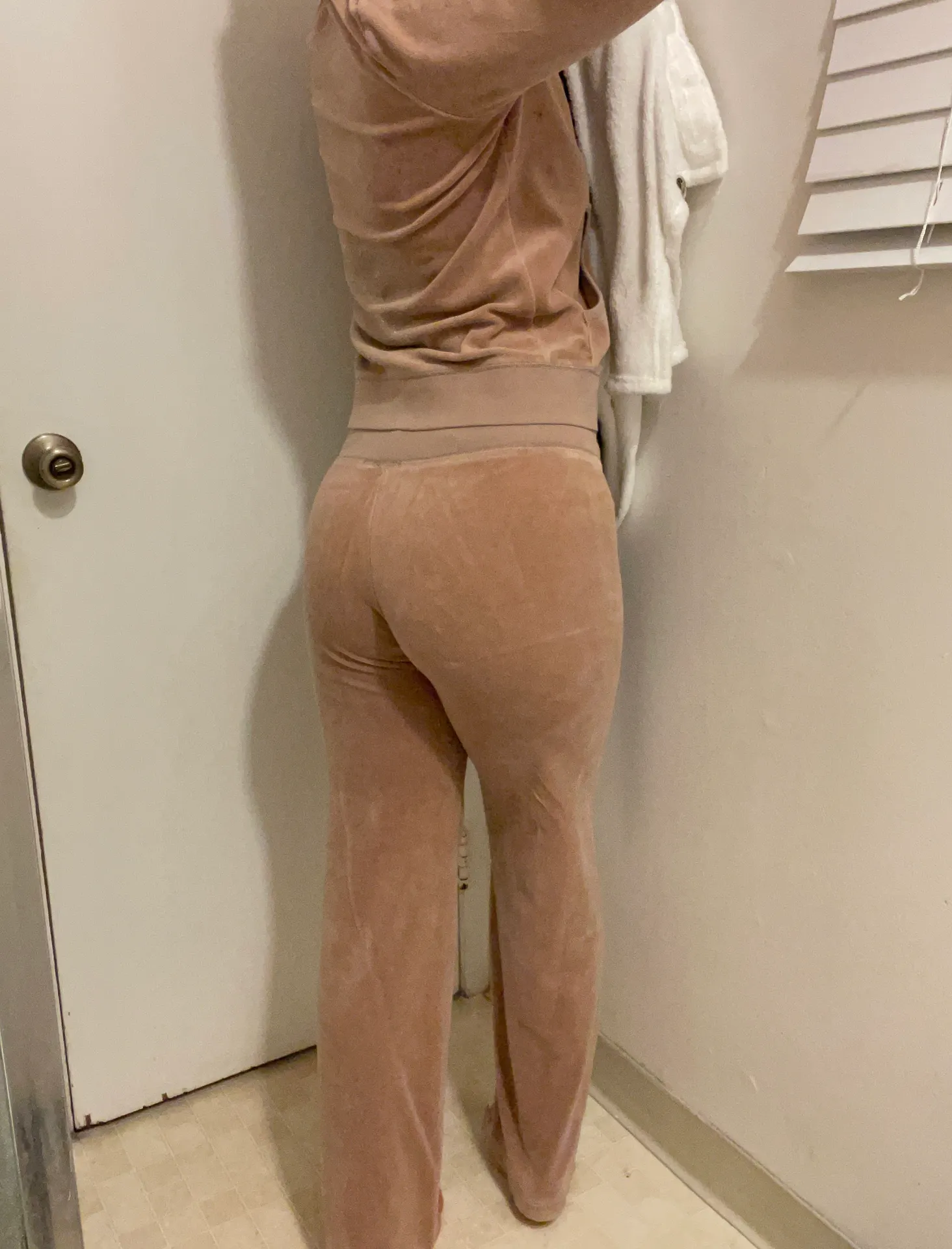 Juicy Couture Tan  Tracksuit - Image 6