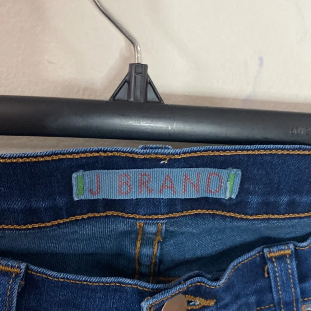 J Brand Caleb low rise boyfriend jeans in Baltic wash size 24 - Image 9