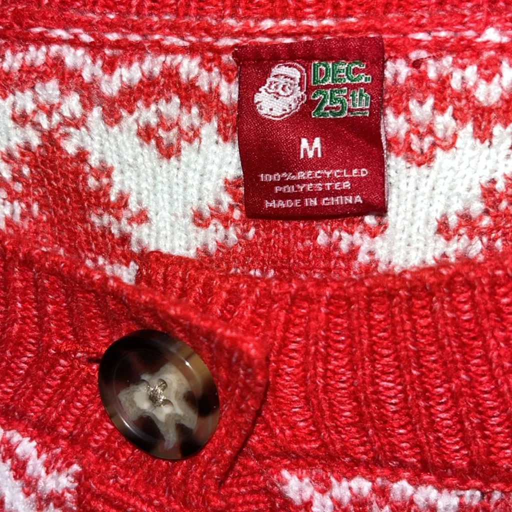 Vintage Red and White Women's Cardigan Sweater Snowflake and Reindeer Design Size M - Image 3