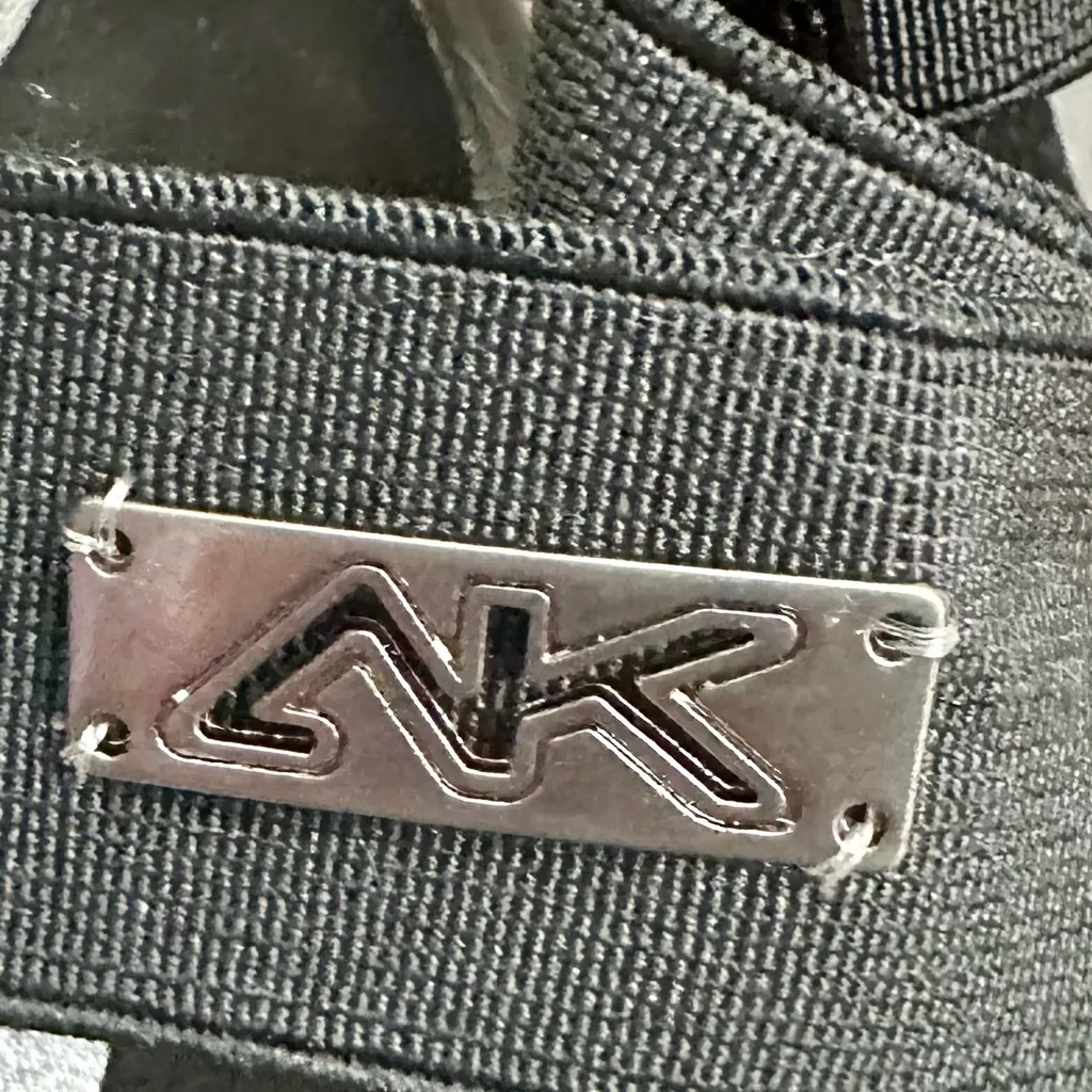 Anne Klein Sport Black Patent Strappy Sandals Wedge Heels Shoes Summer Vacation - Image 3