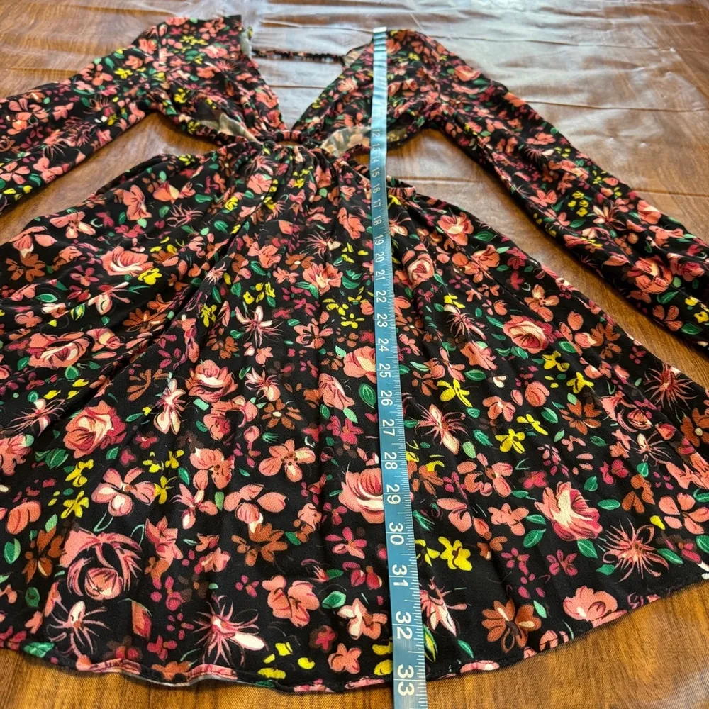 Women's Laura Vanessa The Drop Floral Mini Dress Size XS Cut Out Black Pink - Image 8