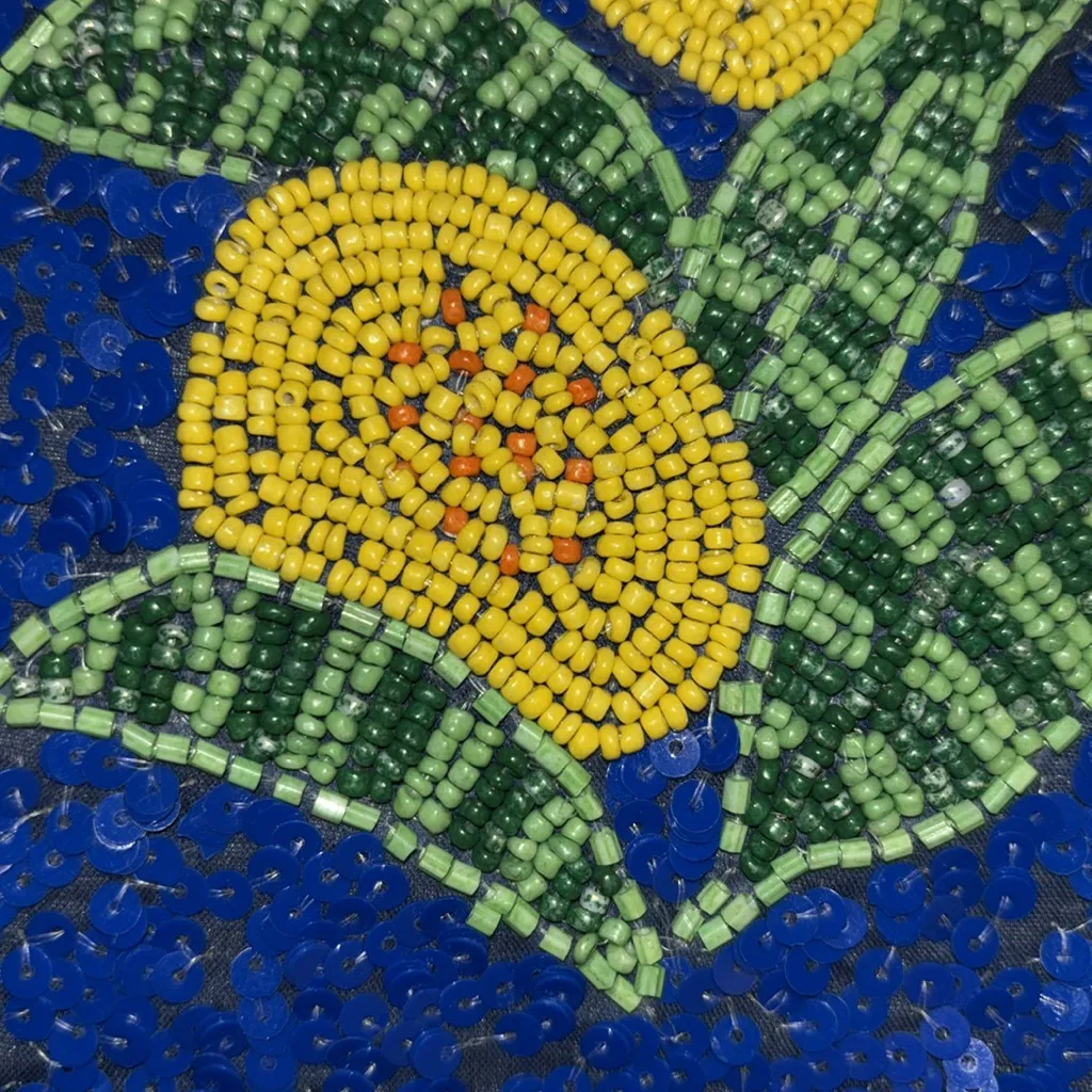 GIACOMO CINQUE FOR ANTICA SARTORIA
BLUE SEQUINS YELLOW GREEN BEADED CLUTCH ITALY Blue - Image 7