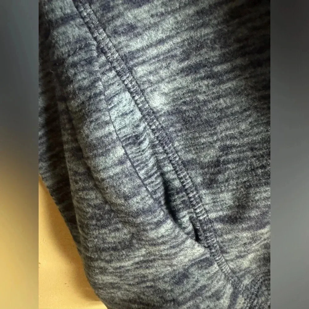 St.John's Bay women’s Classic 1/4 Zip Sweatshirt Women's Size M Navy warm winter - Image 2