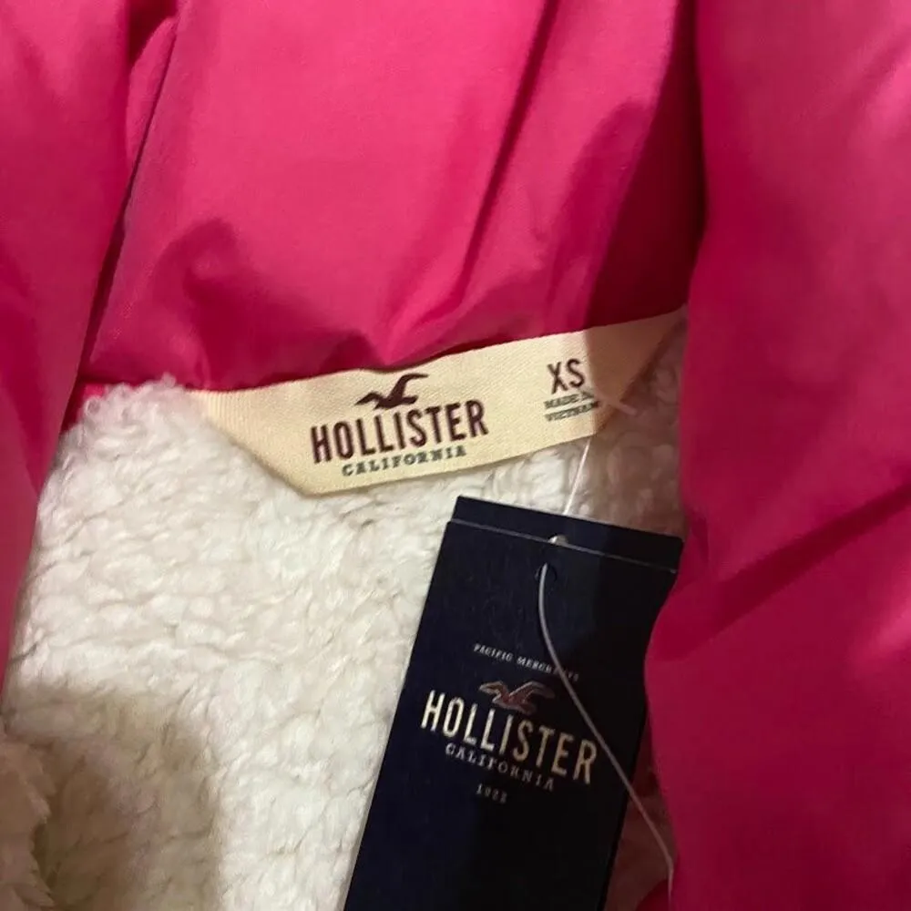 Hollister  puffer vest - Image 2