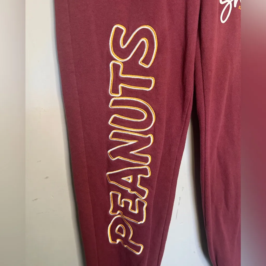 Peanuts Snoopy Social Club Coord Sweatsuit Red Size undefined - Image 11