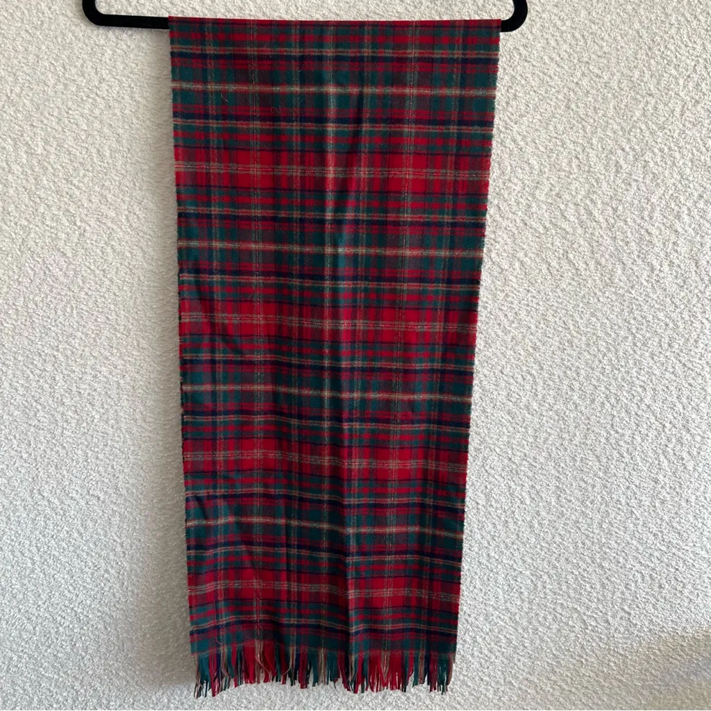 Pendleton Vintage Women’s 100% Wool Authentic Macdougal Tartan Plaid Scarf - Image 3