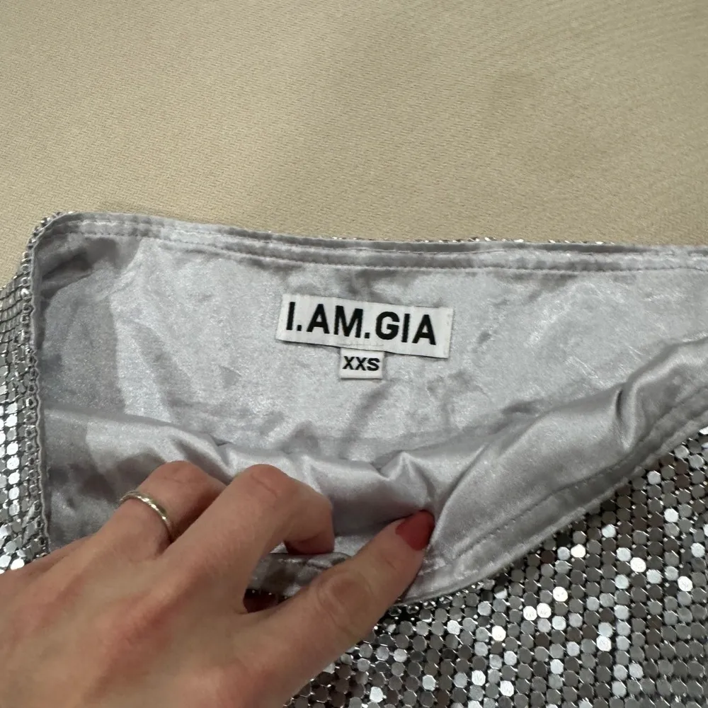 I.AM.GIA leilani Micro mini skirt lace up chainmail metallic silver low rise y2k - Image 4